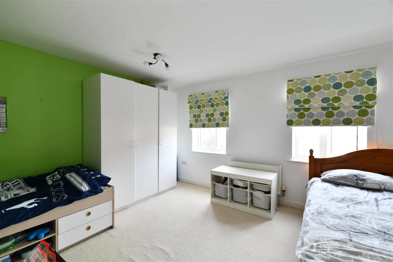 Mendip Way, Stevenage, Herts, SG1 6GX, photo 7