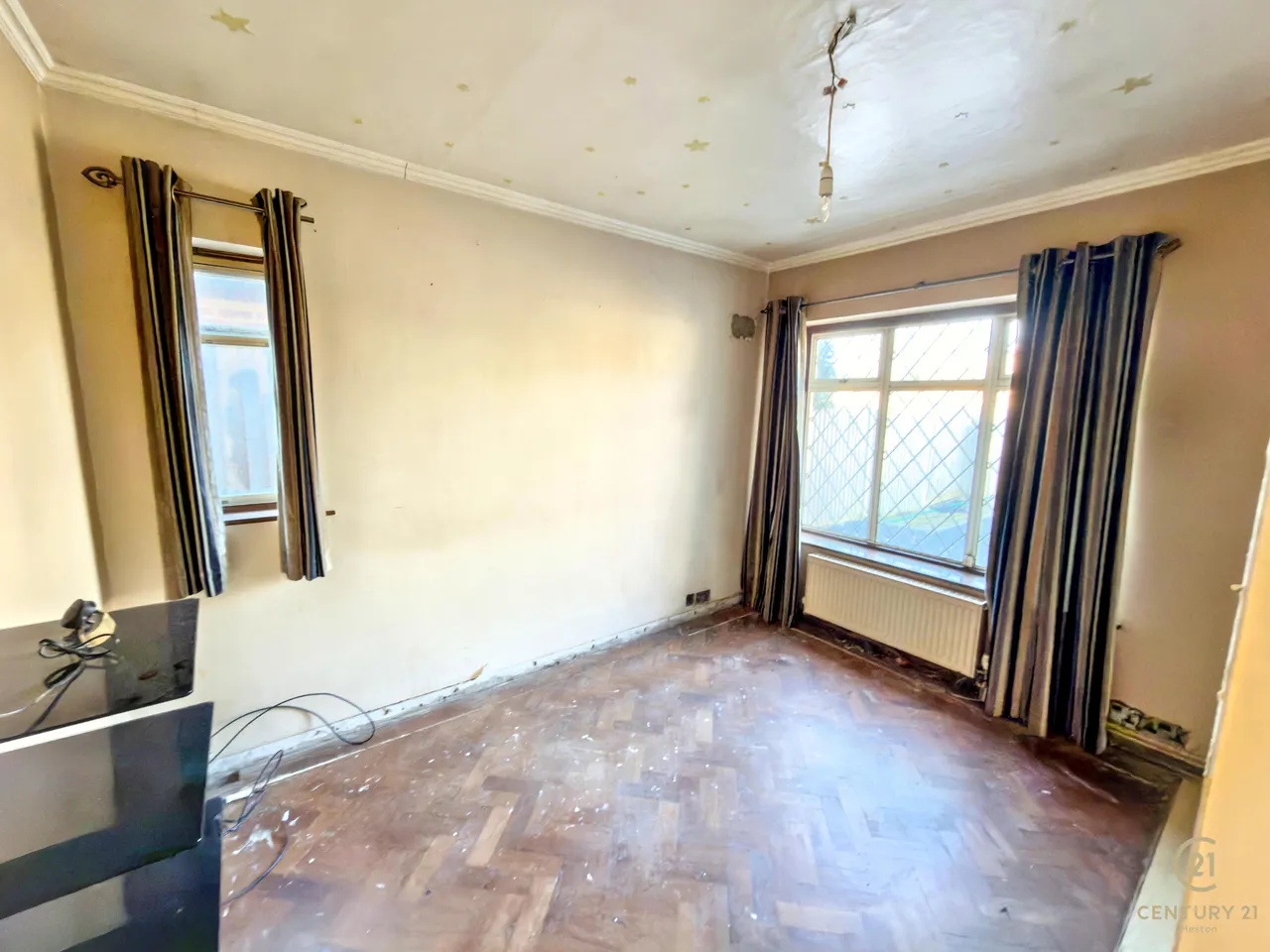 Sutton Road, Hounslow, TW5, photo 5