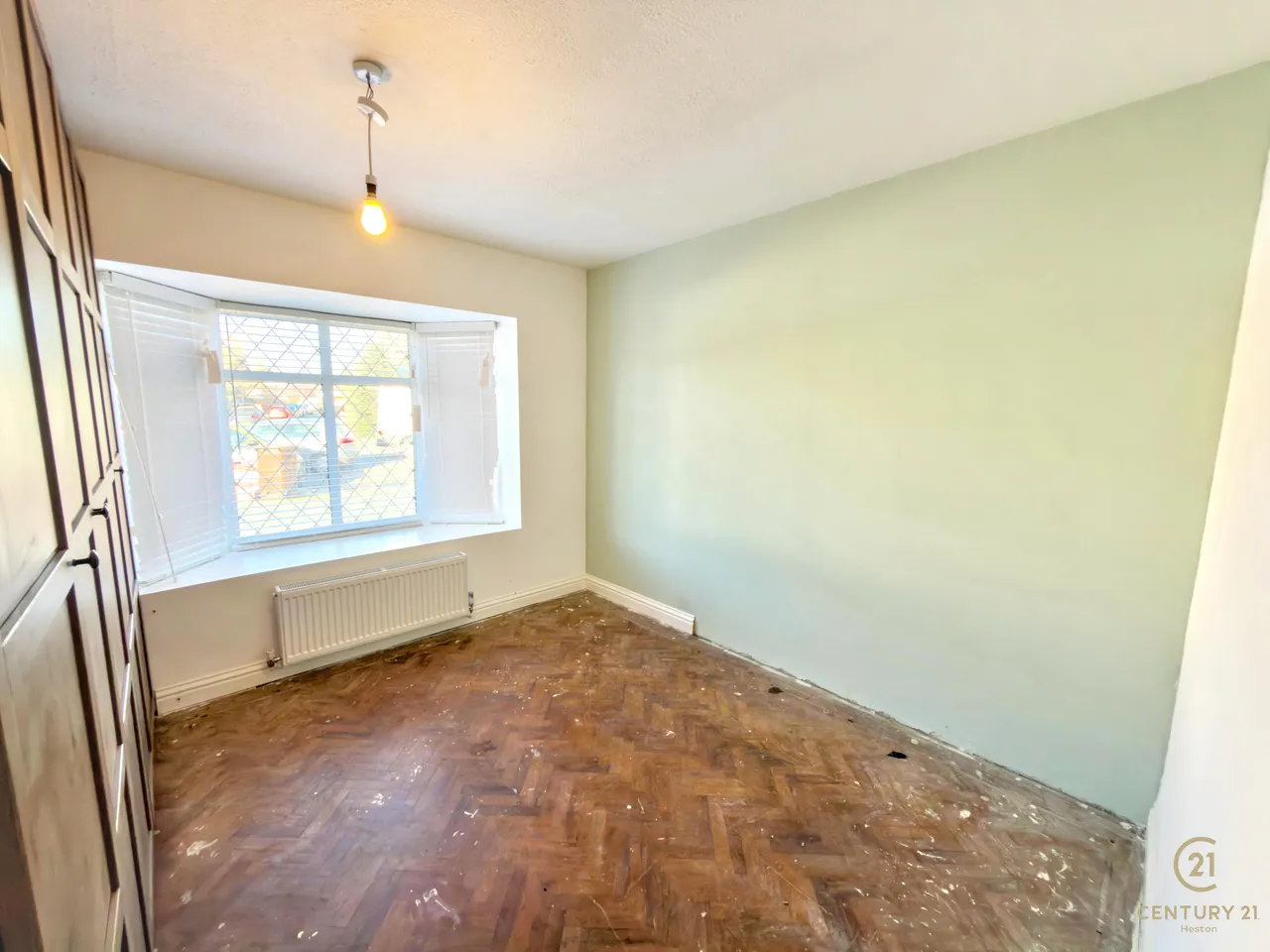 Sutton Road, Hounslow, TW5, photo 3