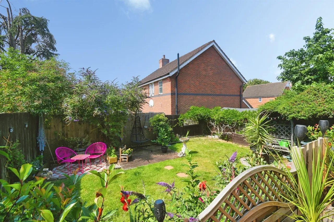 Ludworth Avenue, Marston Green, B37, photo 15