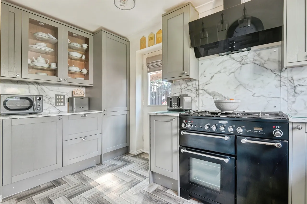 Ludworth Avenue, Marston Green, B37, photo 6