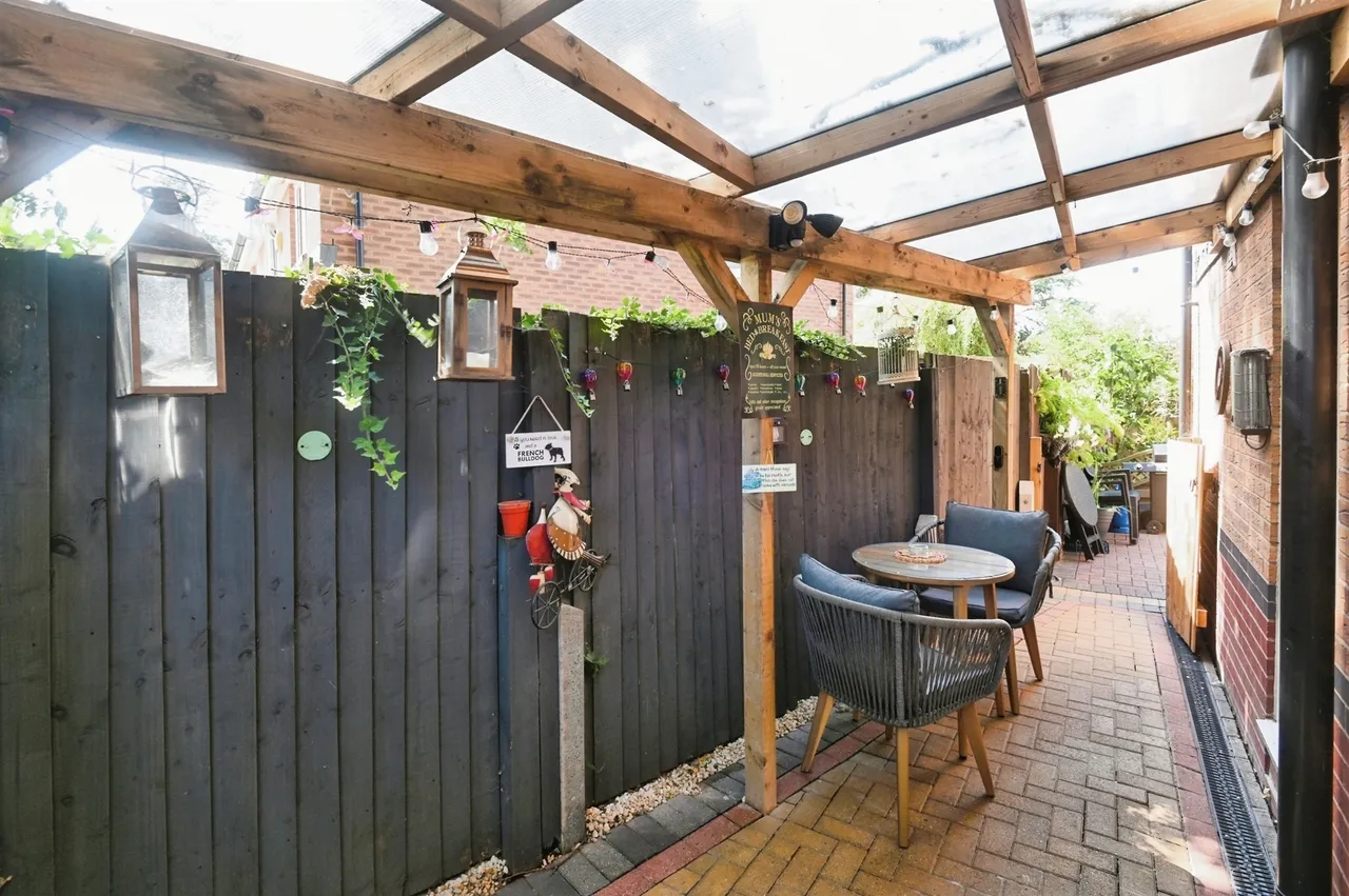 Ludworth Avenue, Marston Green, B37, photo 16