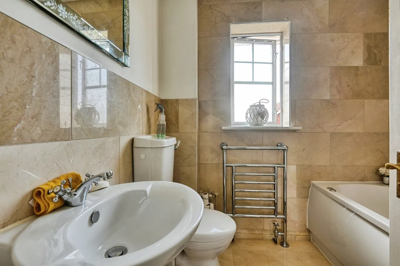 Ludworth Avenue, Marston Green, B37, photo 14