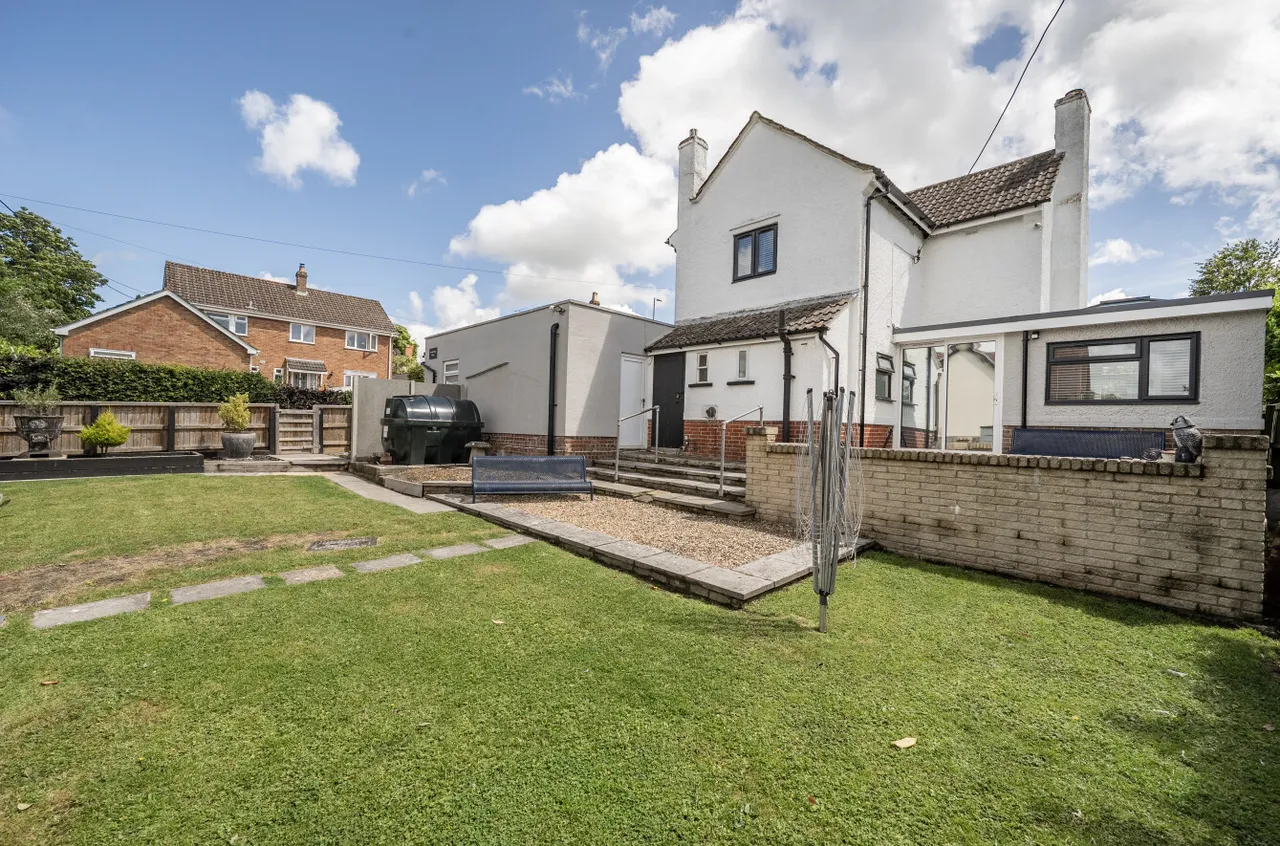 Main Road, Cherhill, SN11, photo 5