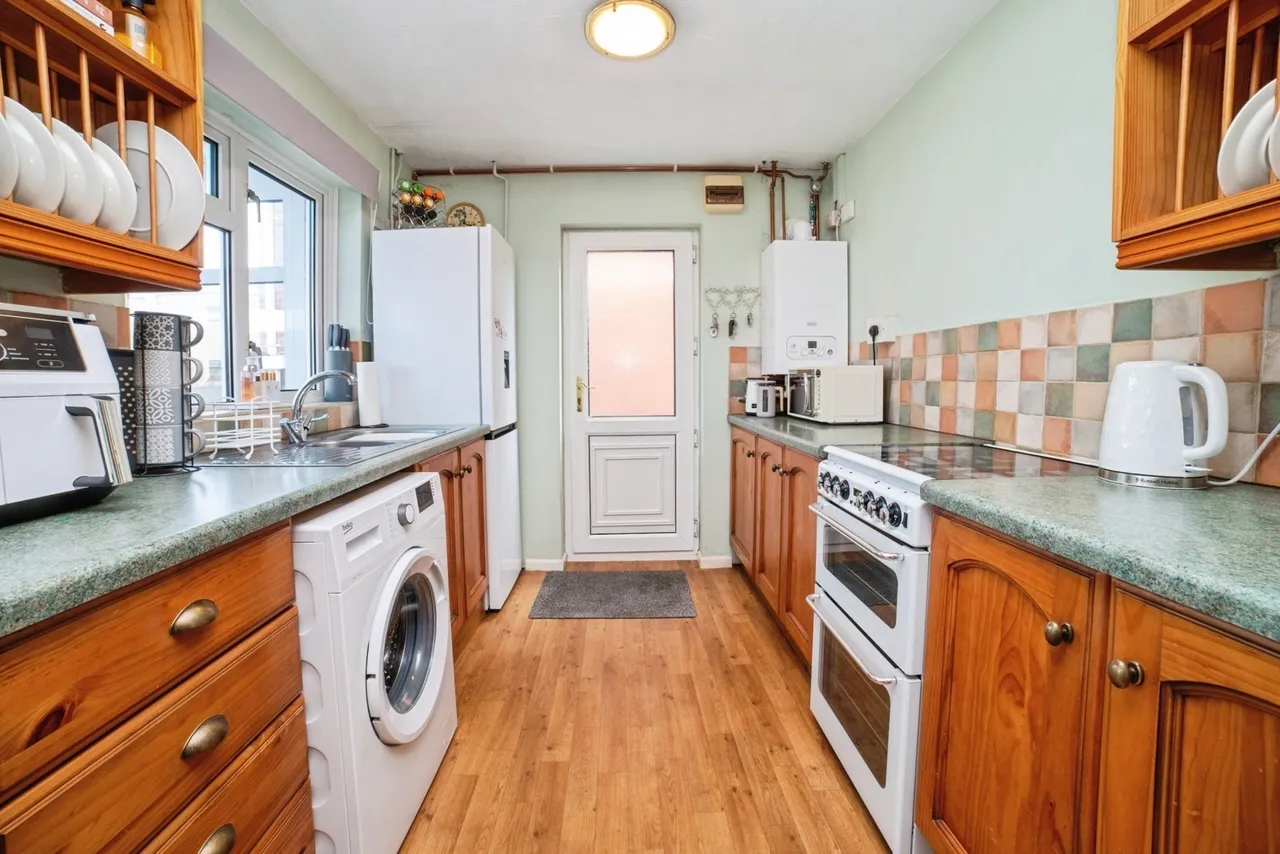 Curzon Close, Rainworth, Mansfield, Nottinghamshire, NG21, photo 9