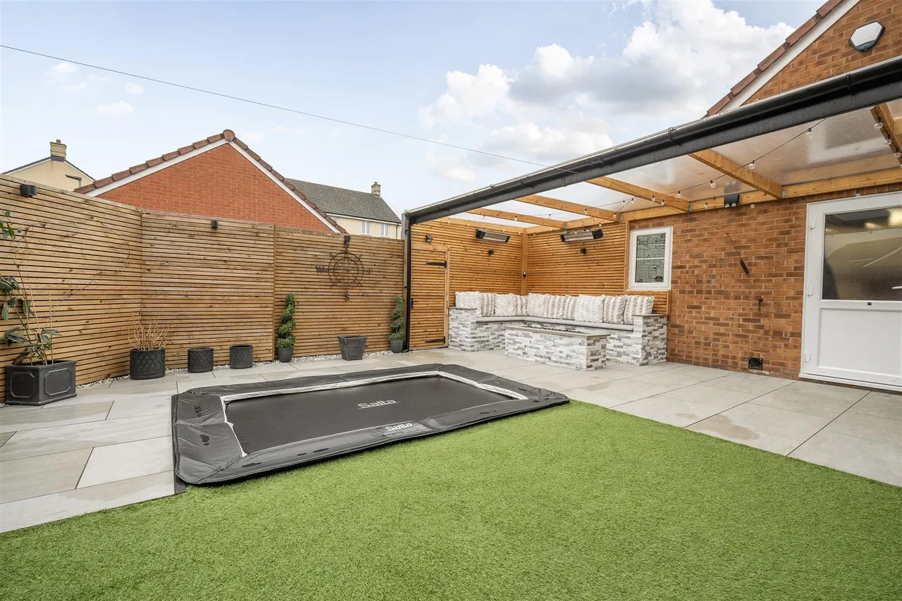 Alnwick Road, Trowbridge, BA14, photo 19