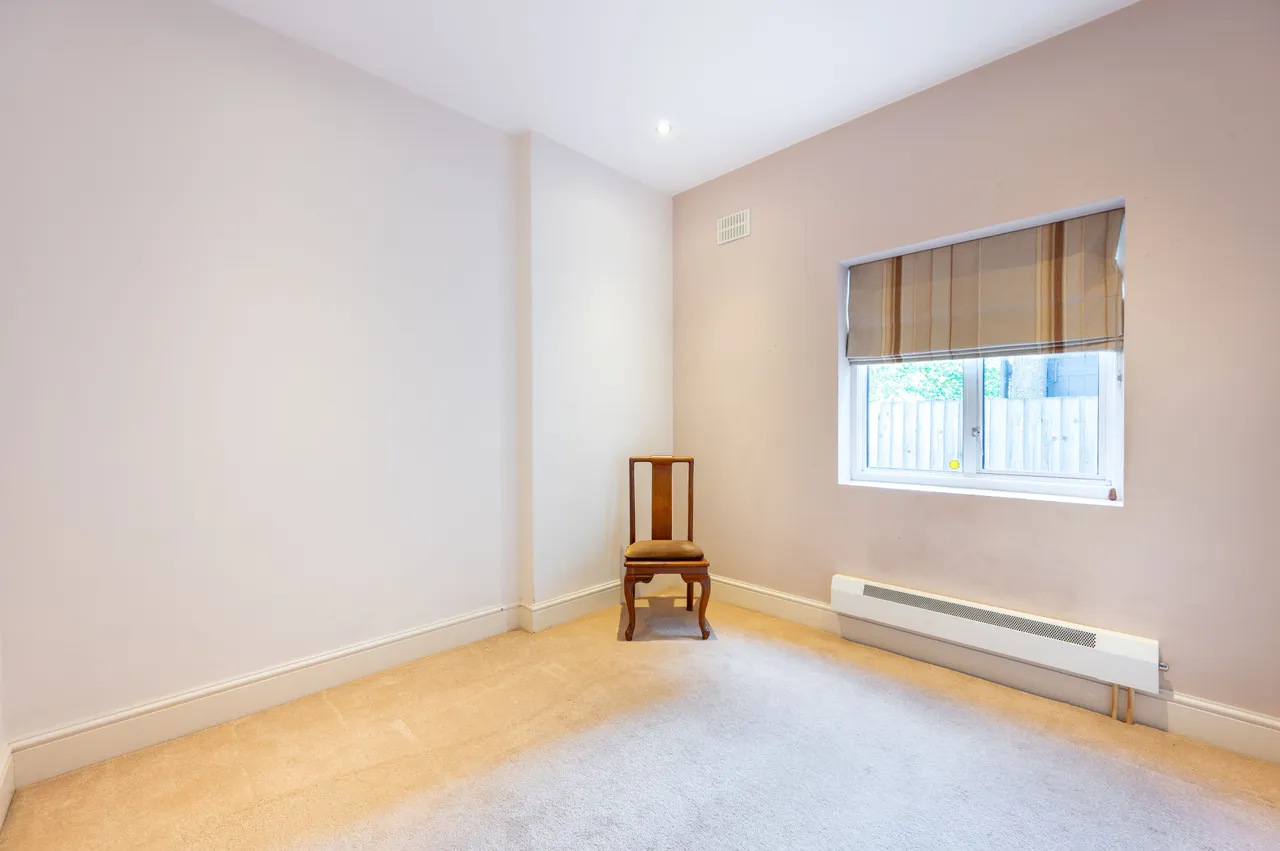 London, NW2, photo 10