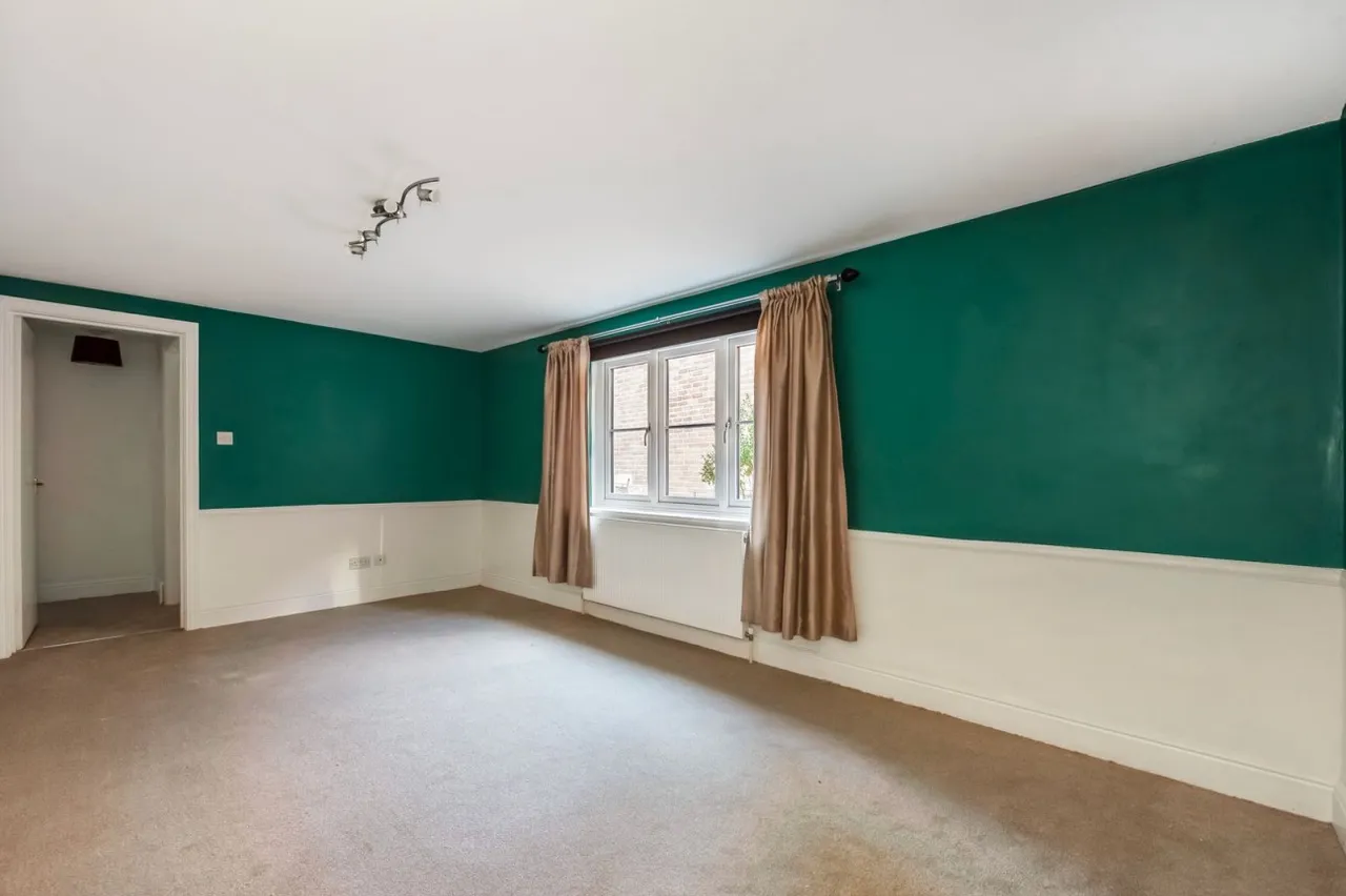 Lyndhurst, SO43, photo 4