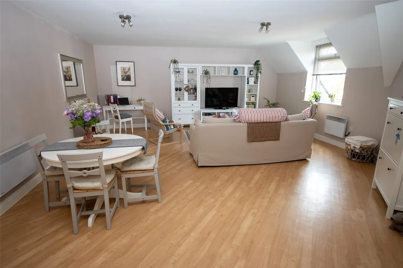 Middlepark Drive, Northfield, Birmingham, West Midlands, B31 2FQ, photo 3