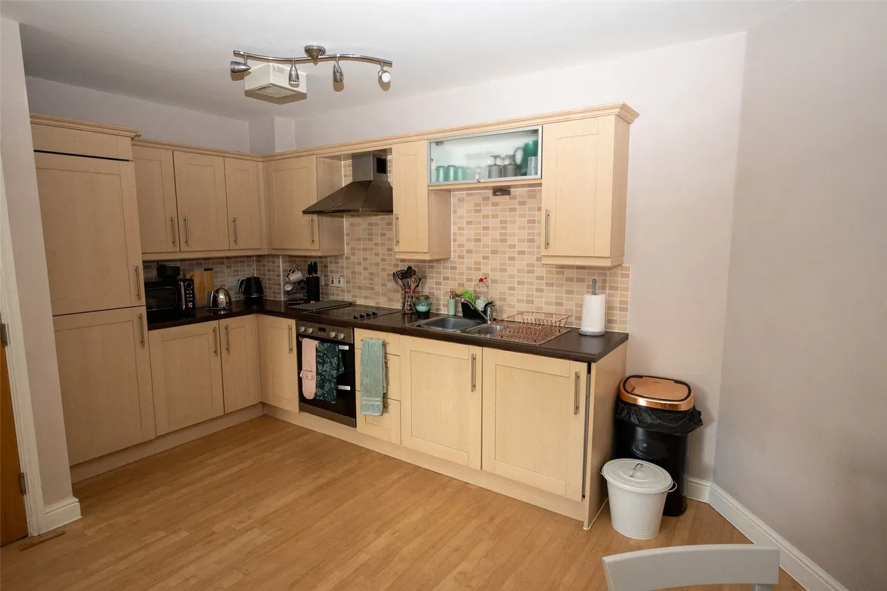 Middlepark Drive, Northfield, Birmingham, West Midlands, B31 2FQ, photo 5