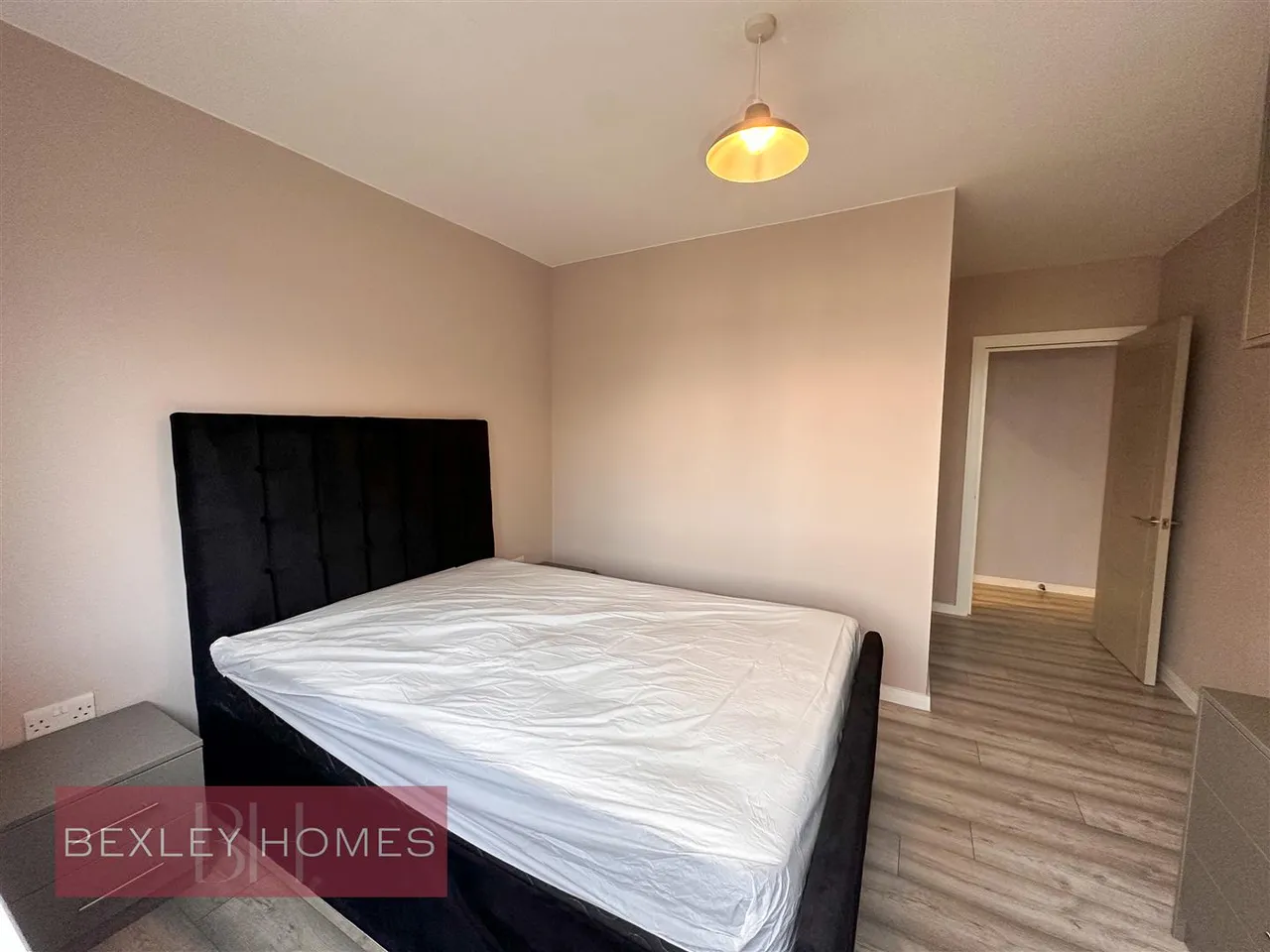 Welling High Street, Welling, DA16, photo 9
