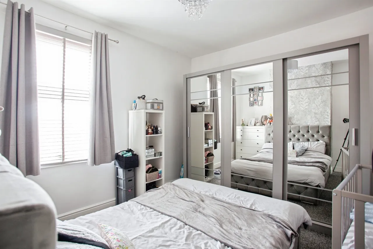 Crossland Street, Swinton, S64, photo 10