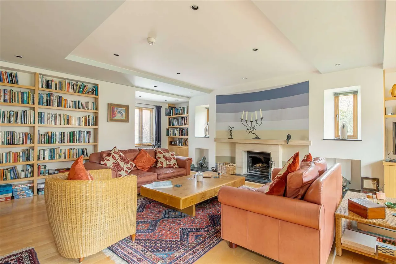 Larmor Drive, Cambridge, Cambridgeshire, CB3 0TE, photo 3