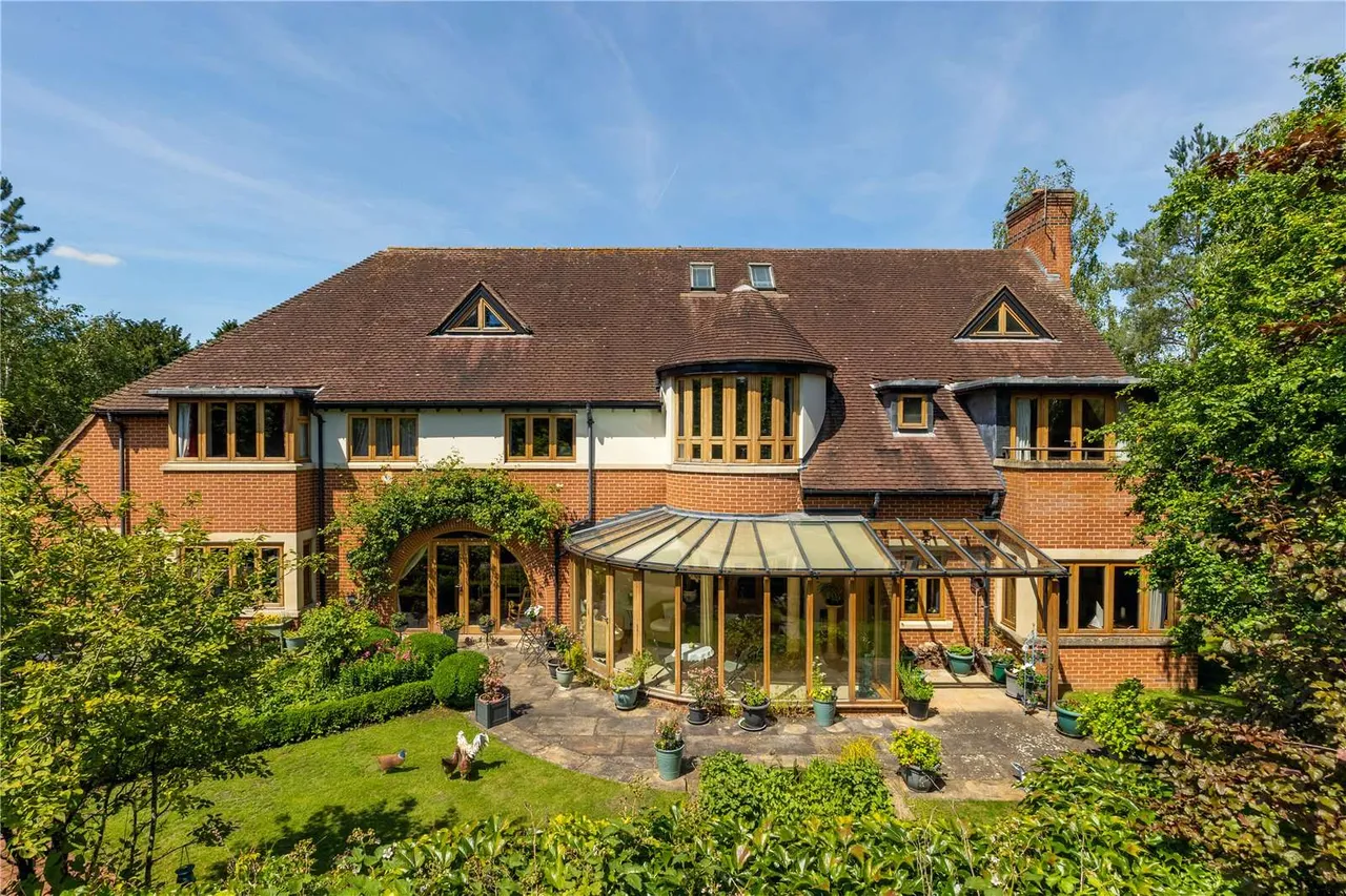 5 bed house for sale — Larmor Drive, Cambridge, Cambridgeshire, CB3 0TE