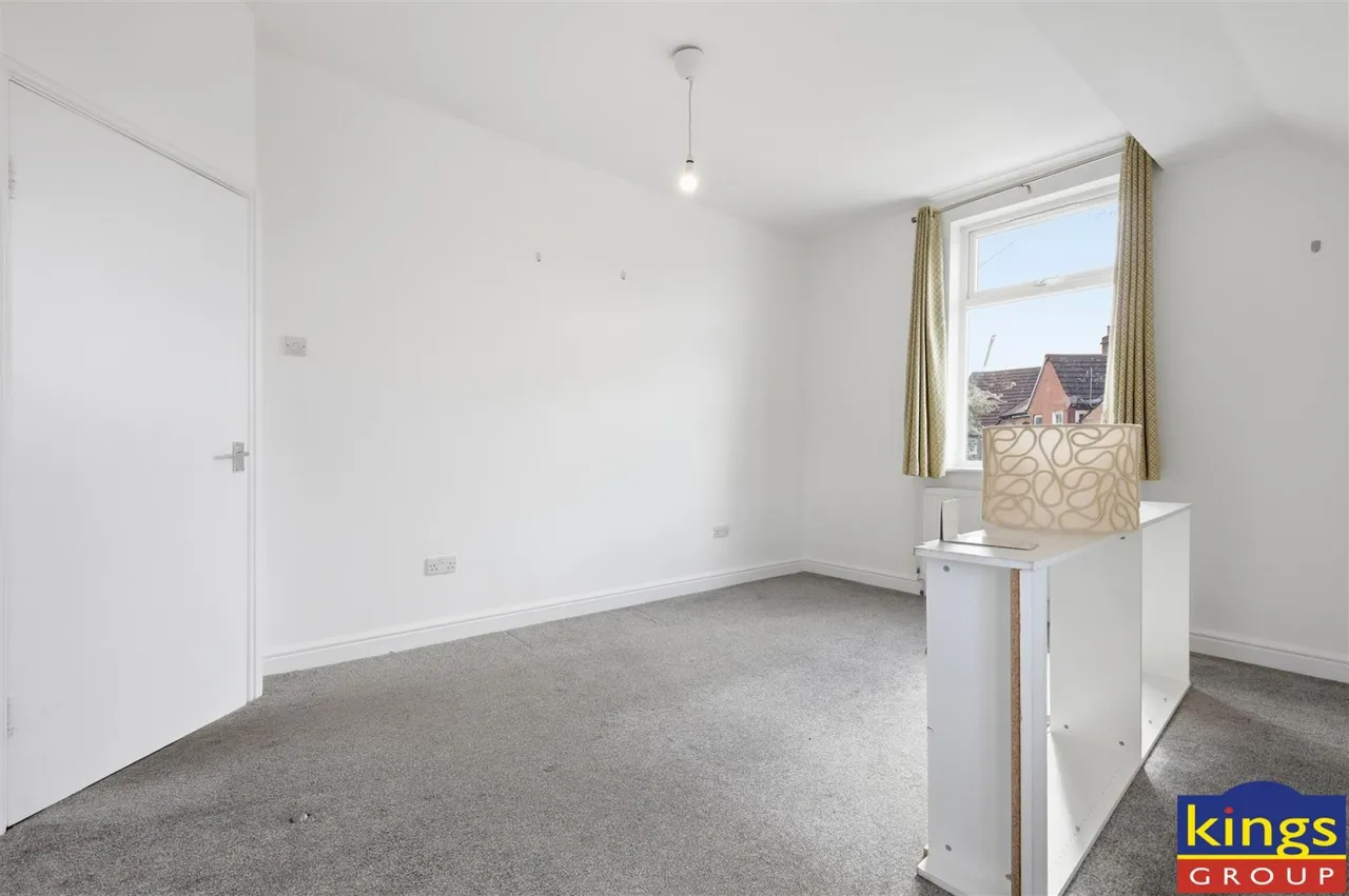 Rushbrook Crescent, London, photo 10