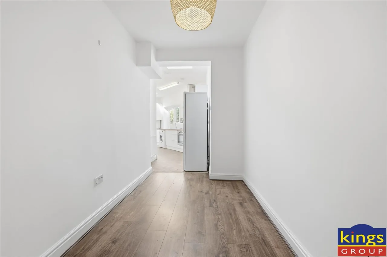 Rushbrook Crescent, London, photo 7