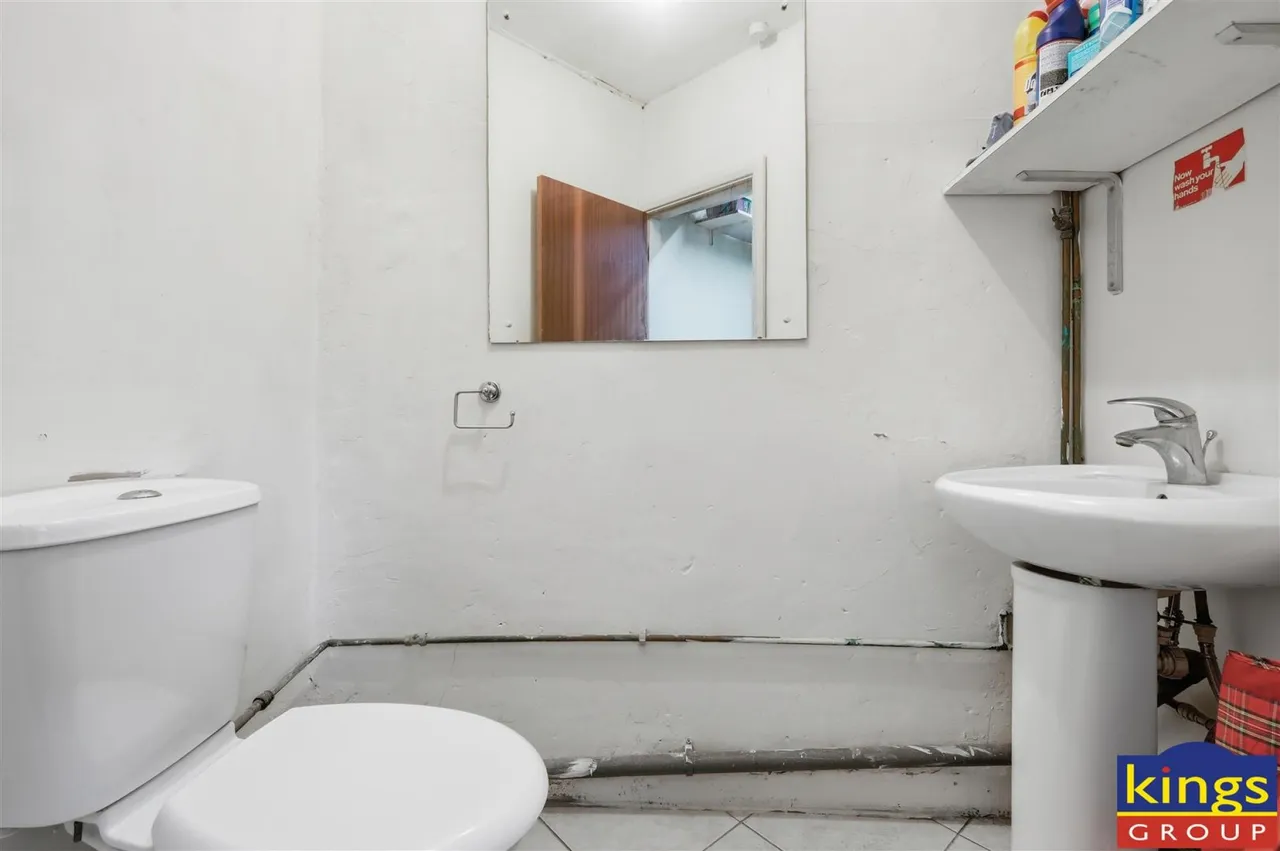 Rushbrook Crescent, London, photo 22
