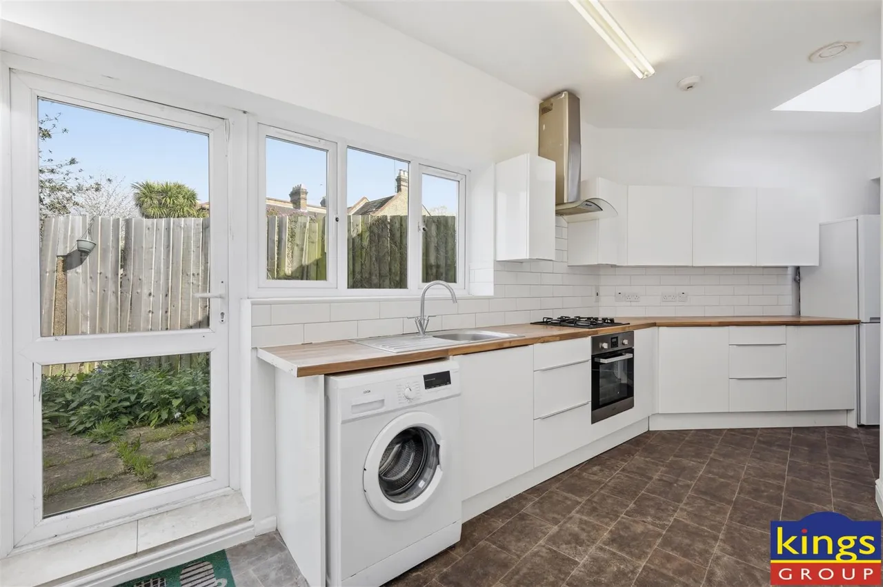 Rushbrook Crescent, London, photo 3