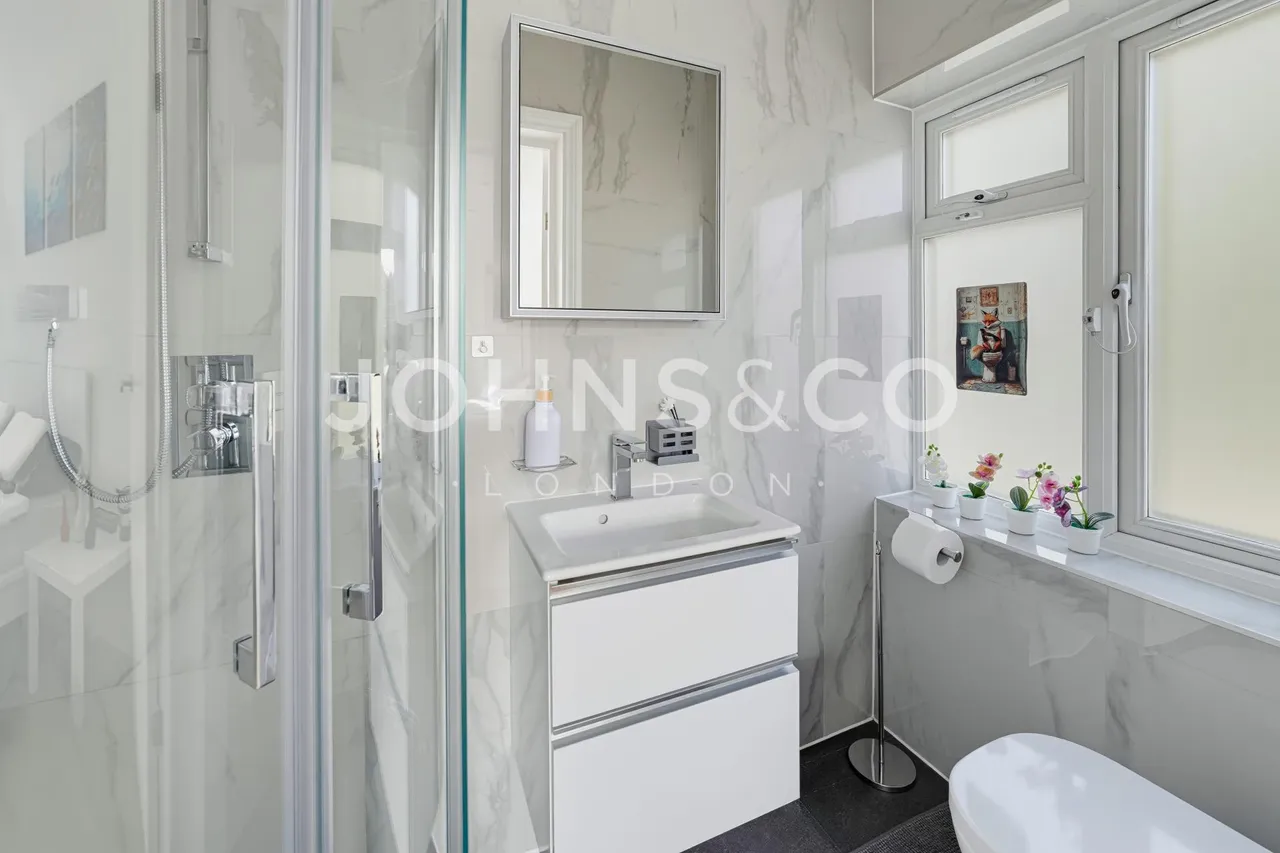 Hamilton Road, Brentford, TW8, photo 5