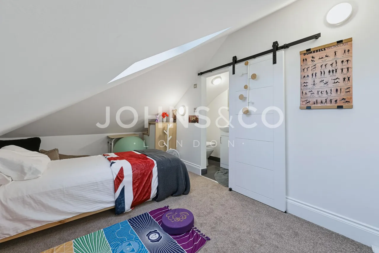 Hamilton Road, Brentford, TW8, photo 9