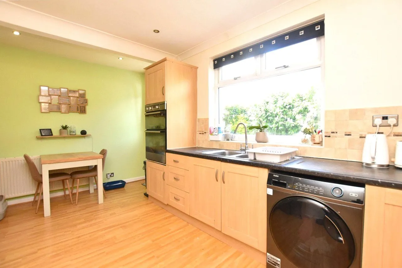 Lilythorne Avenue, Bradford, BD10, photo 4