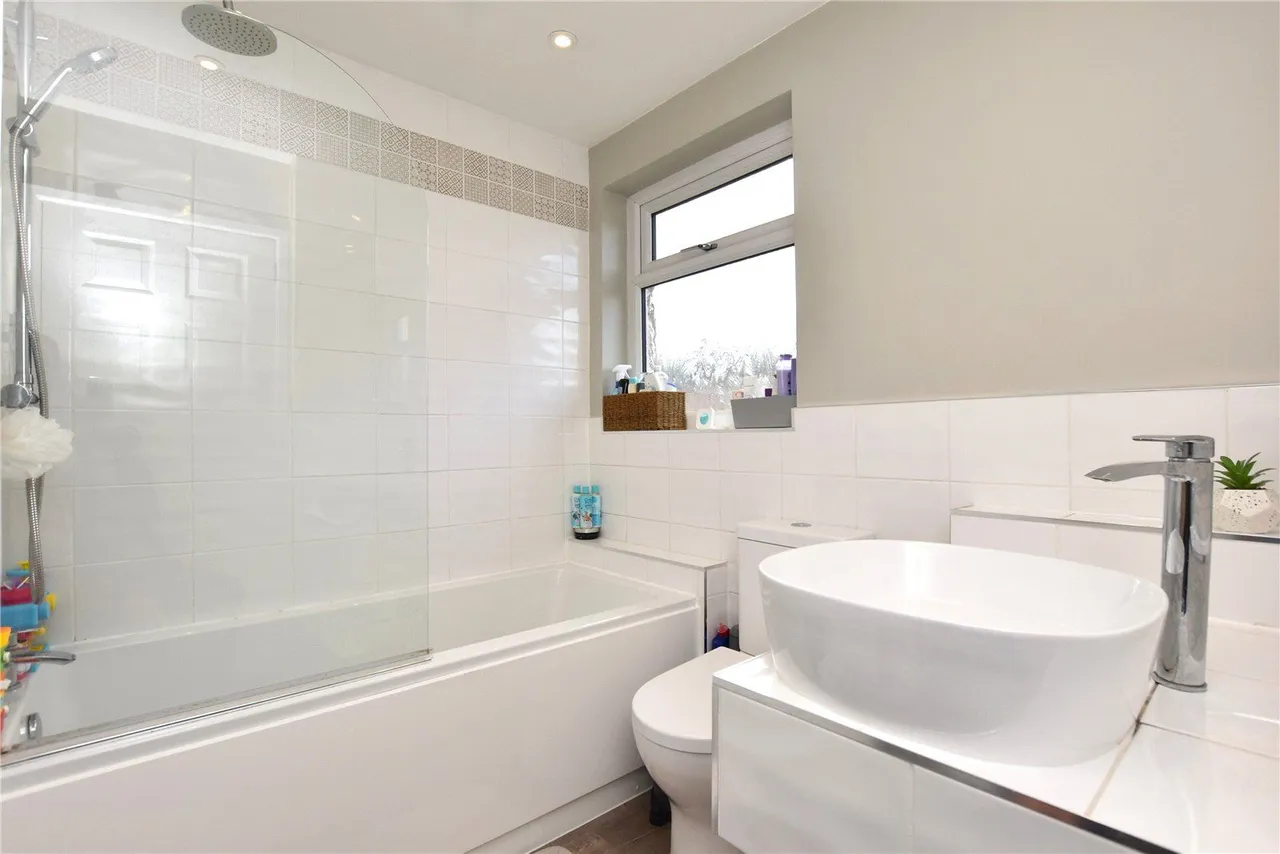 Lilythorne Avenue, Bradford, BD10, photo 7
