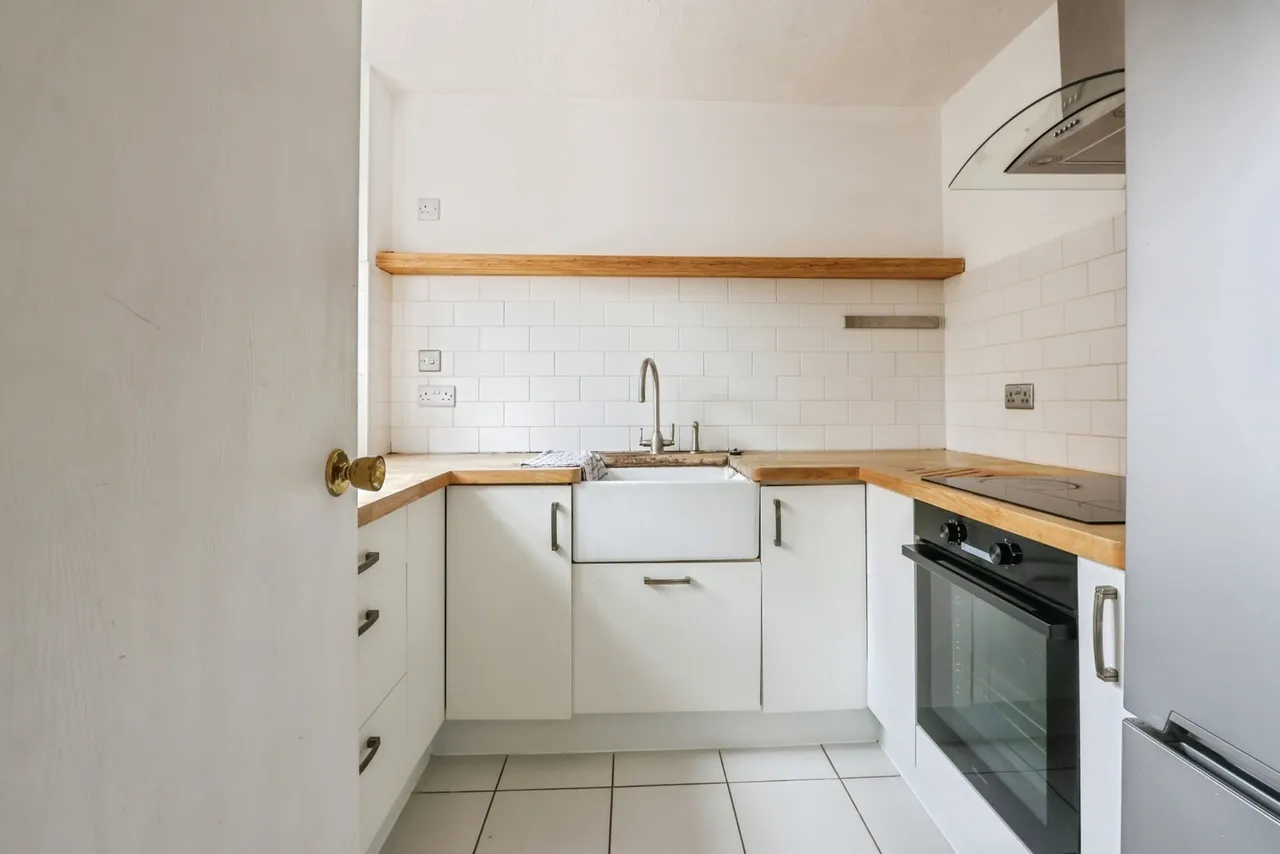 Taverner Close, Poole, BH15, photo 7
