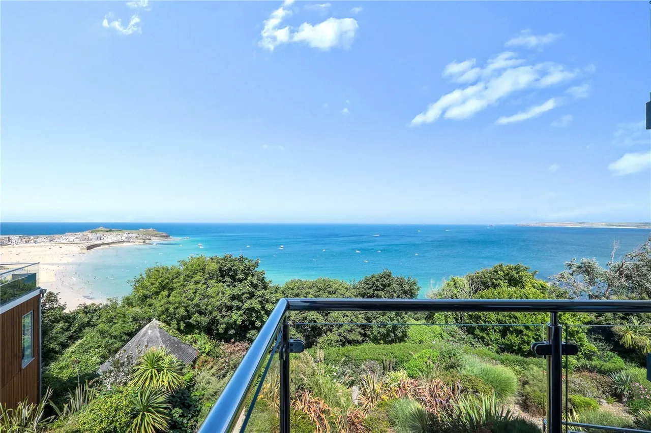 2 bed flat for sale, Trelyon Avenue, St. Ives, TR26