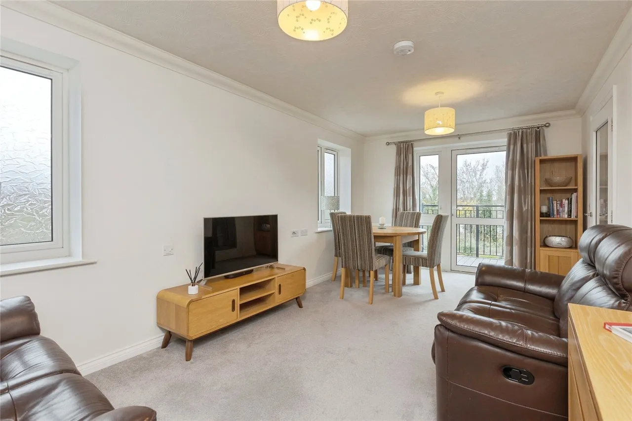 Birchwood Park Avenue, Swanley, BR8, photo 2