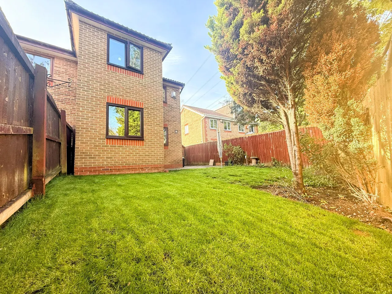 Willow View, Wakefield, WF2, photo 10