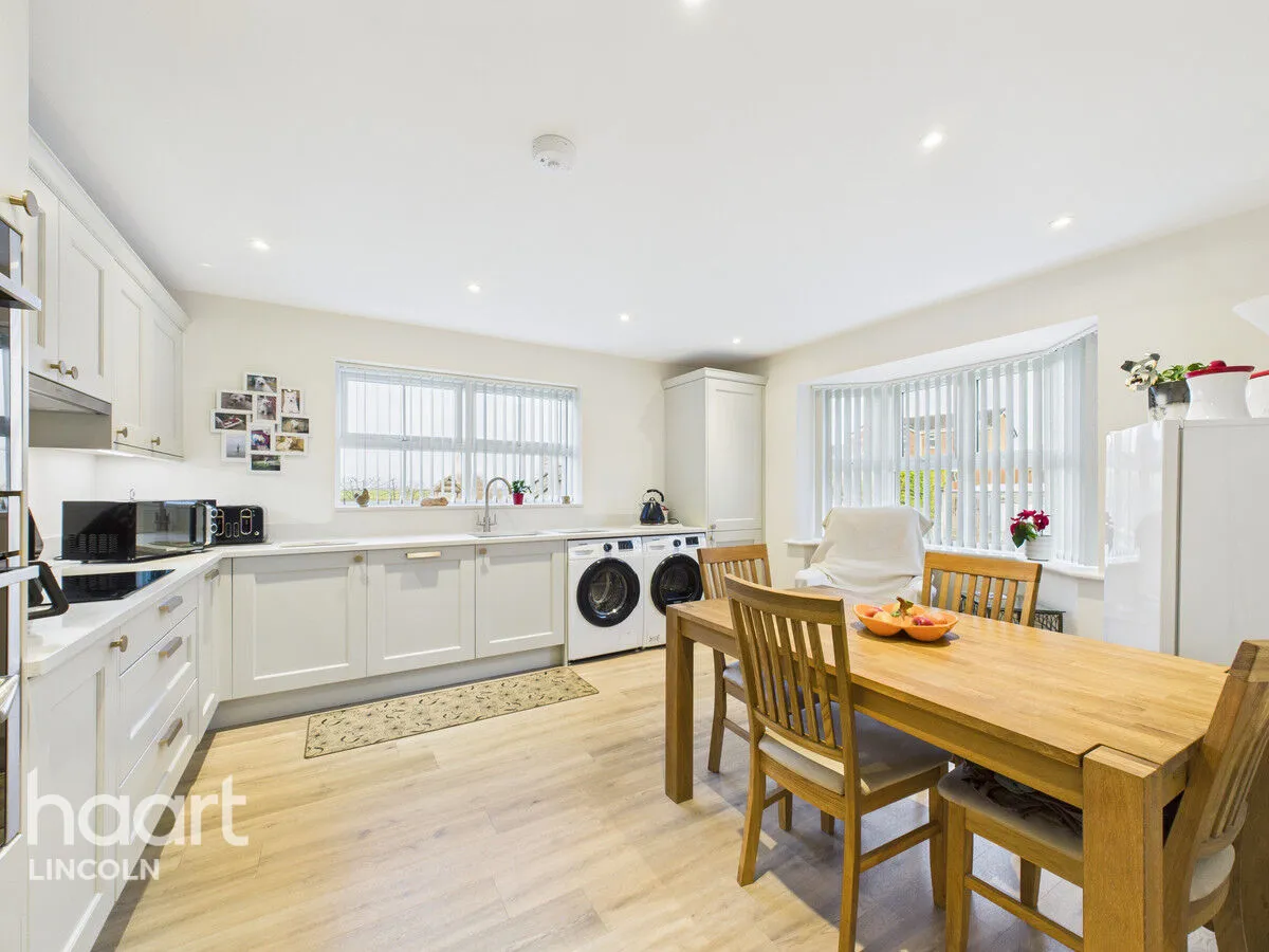 The Hawthorns, Cranwell, NG34, photo 2