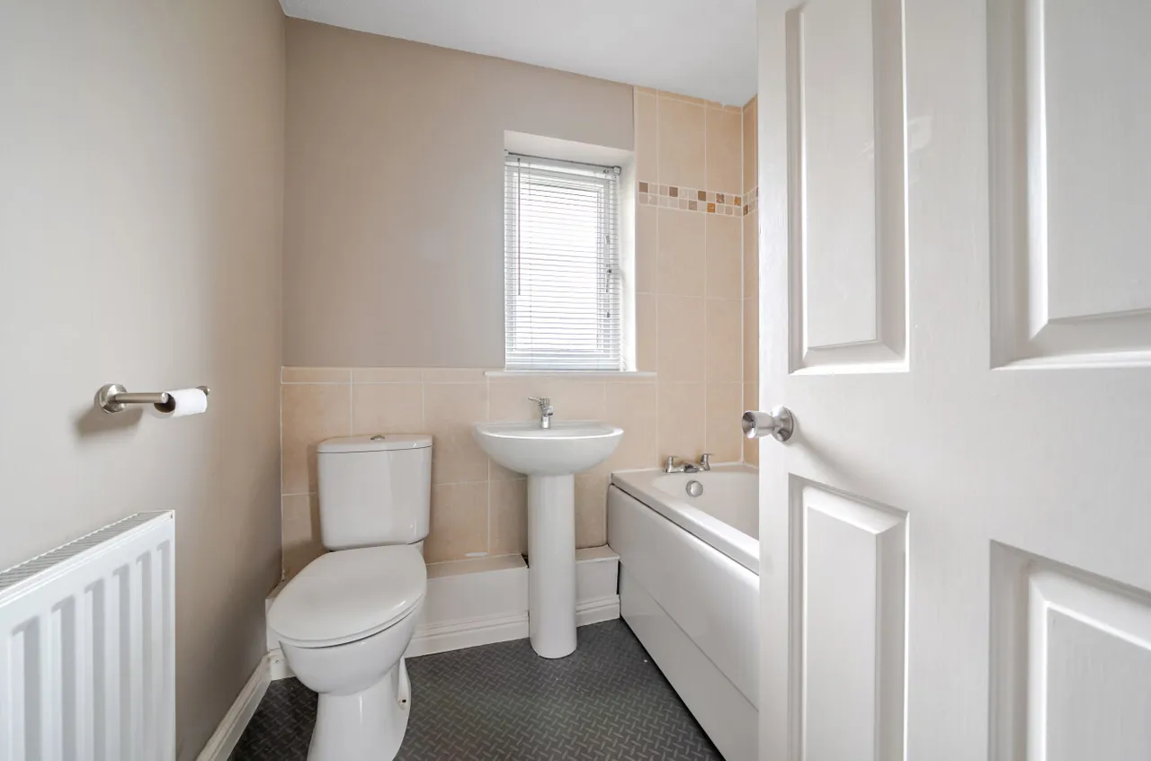Inglefield Close, Beverley, HU17, photo 9