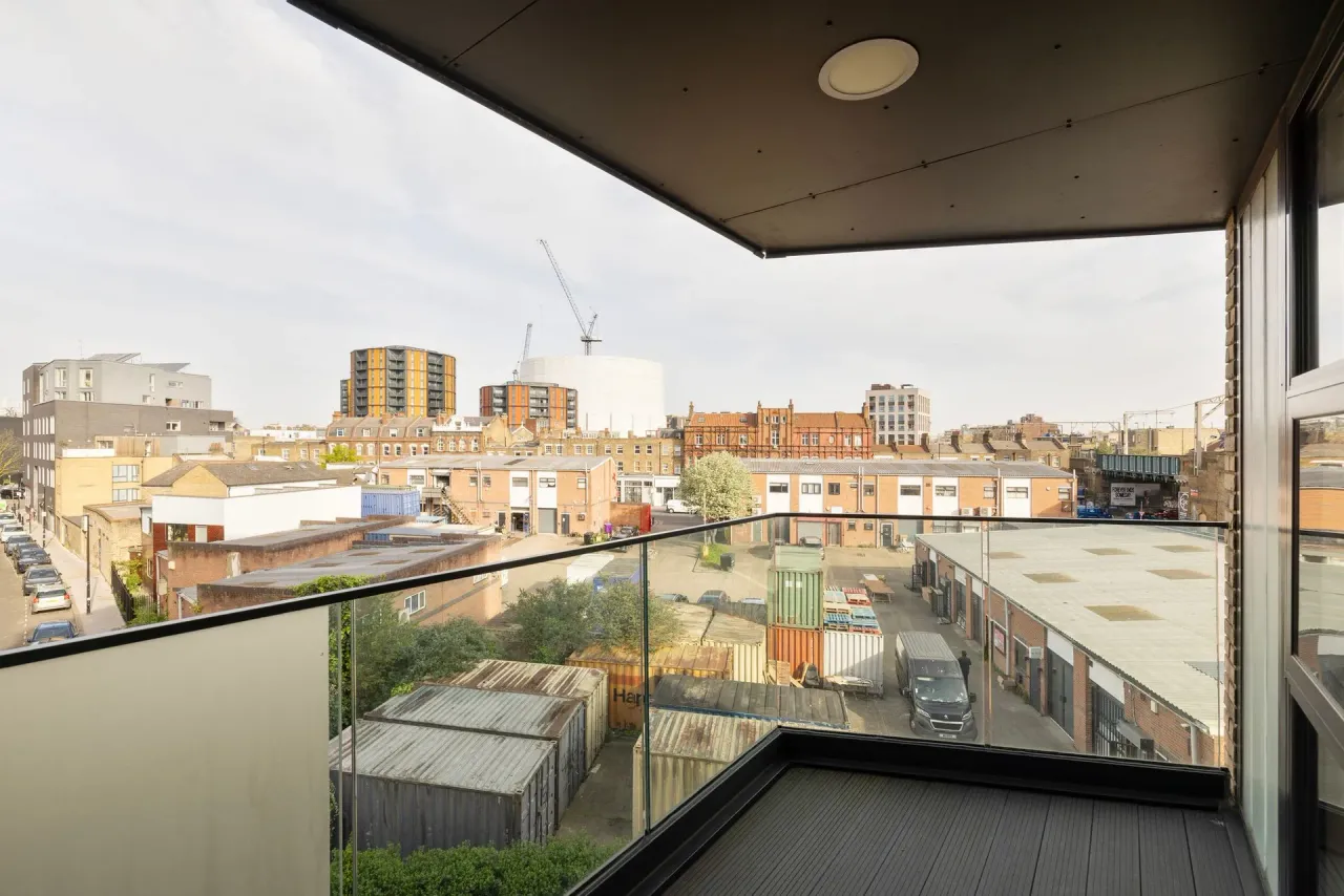 Margerie Court, Esker Place, Bethnal Green E2, photo 3