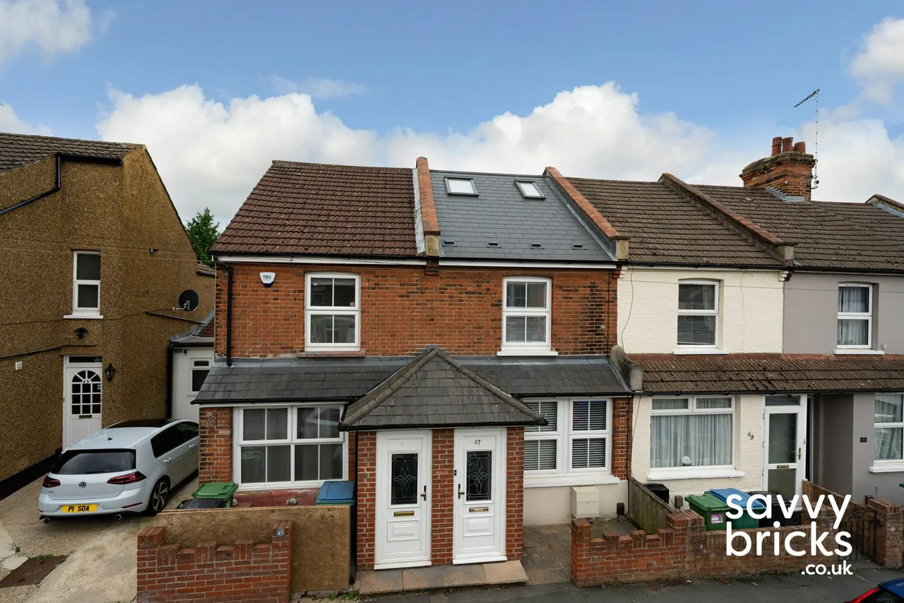 3 bed house for sale — Cardiff Road, Watford, WD18 0DS