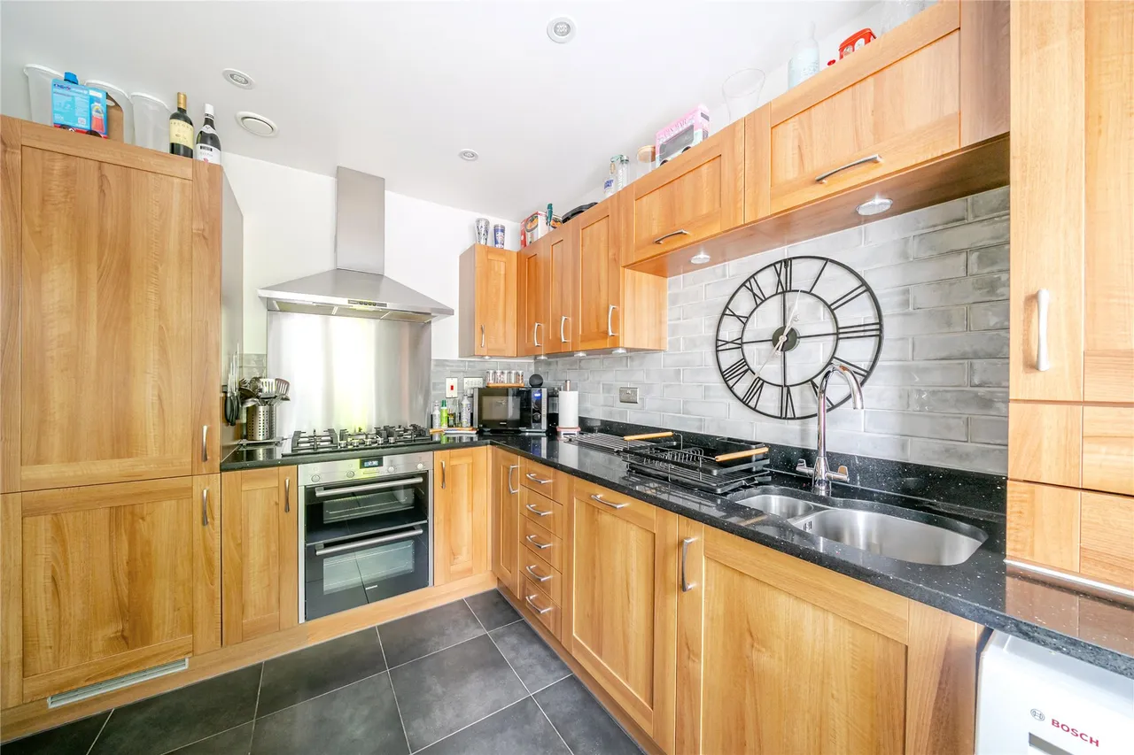 White Hart Close, Ripley, GU23, photo 6