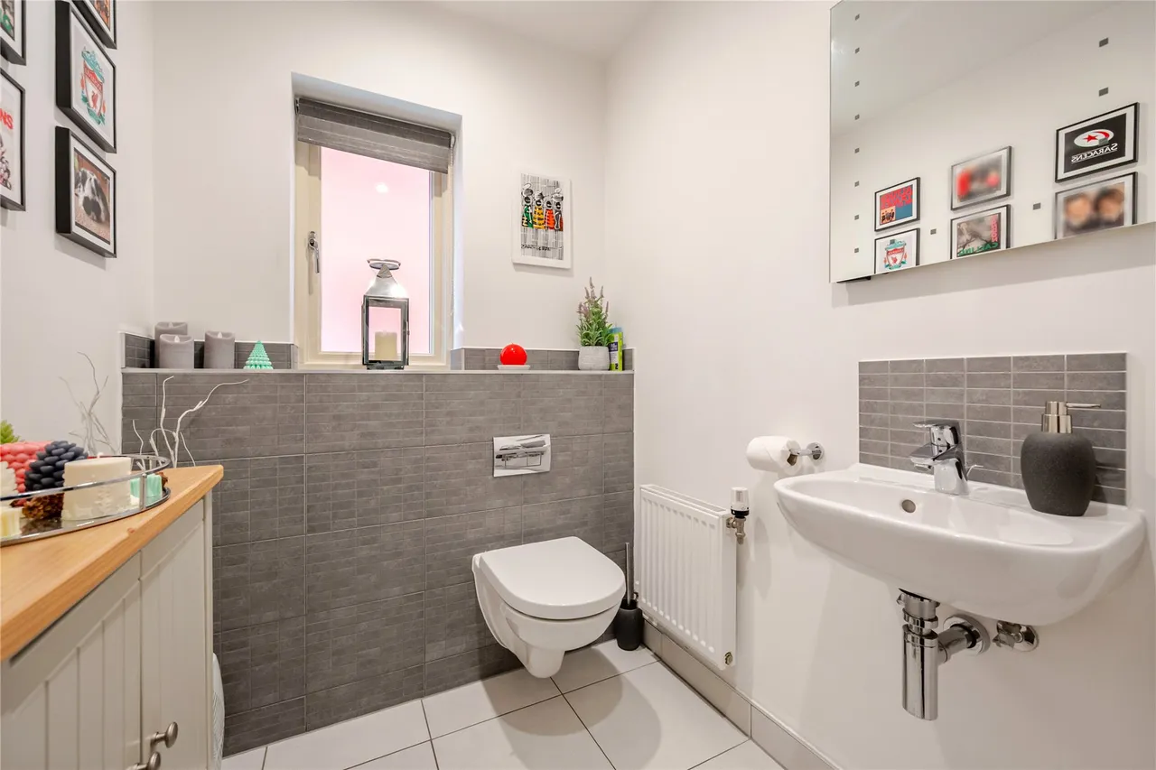 White Hart Close, Ripley, GU23, photo 7