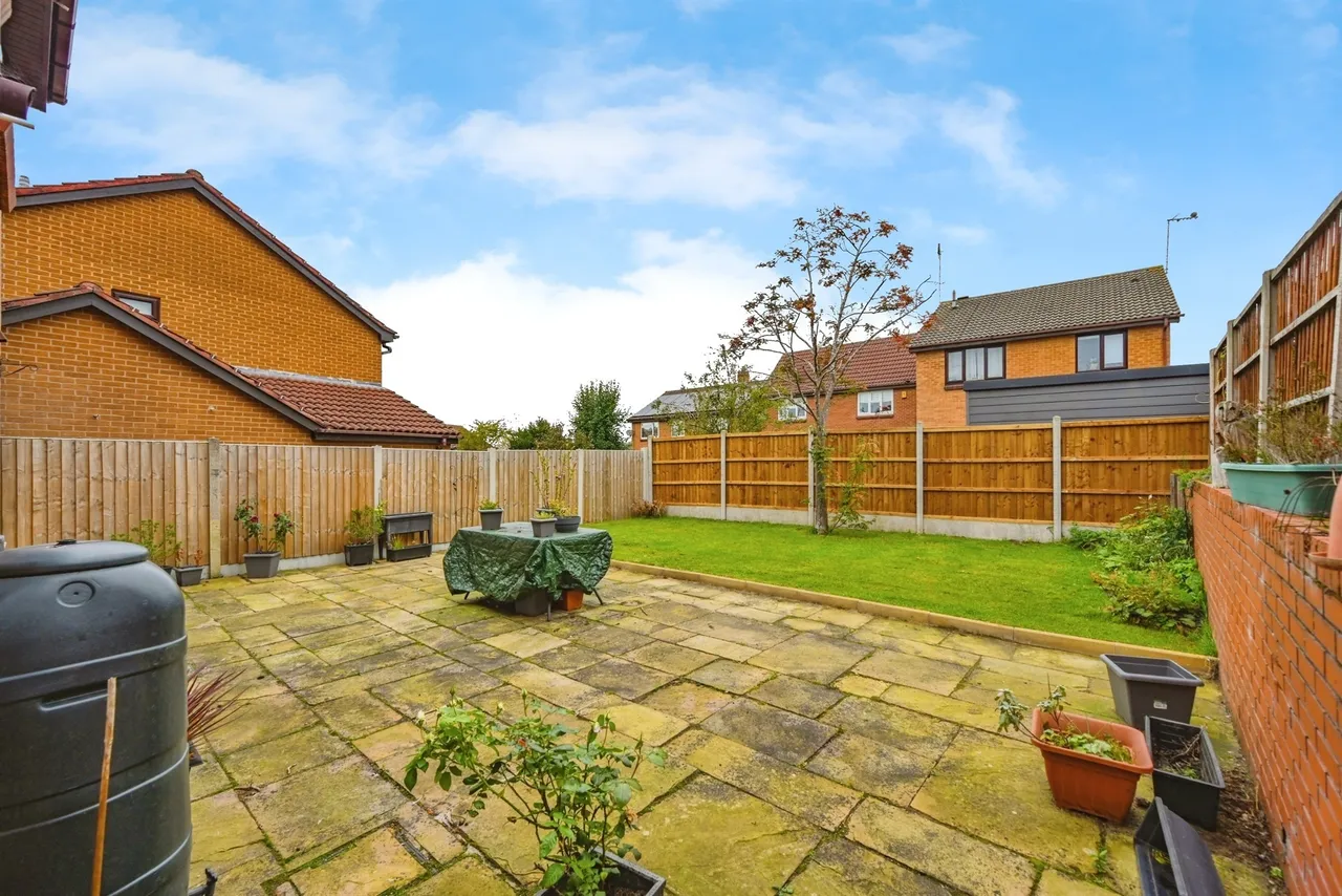 Robin Close, Uttoxeter, ST14, photo 16