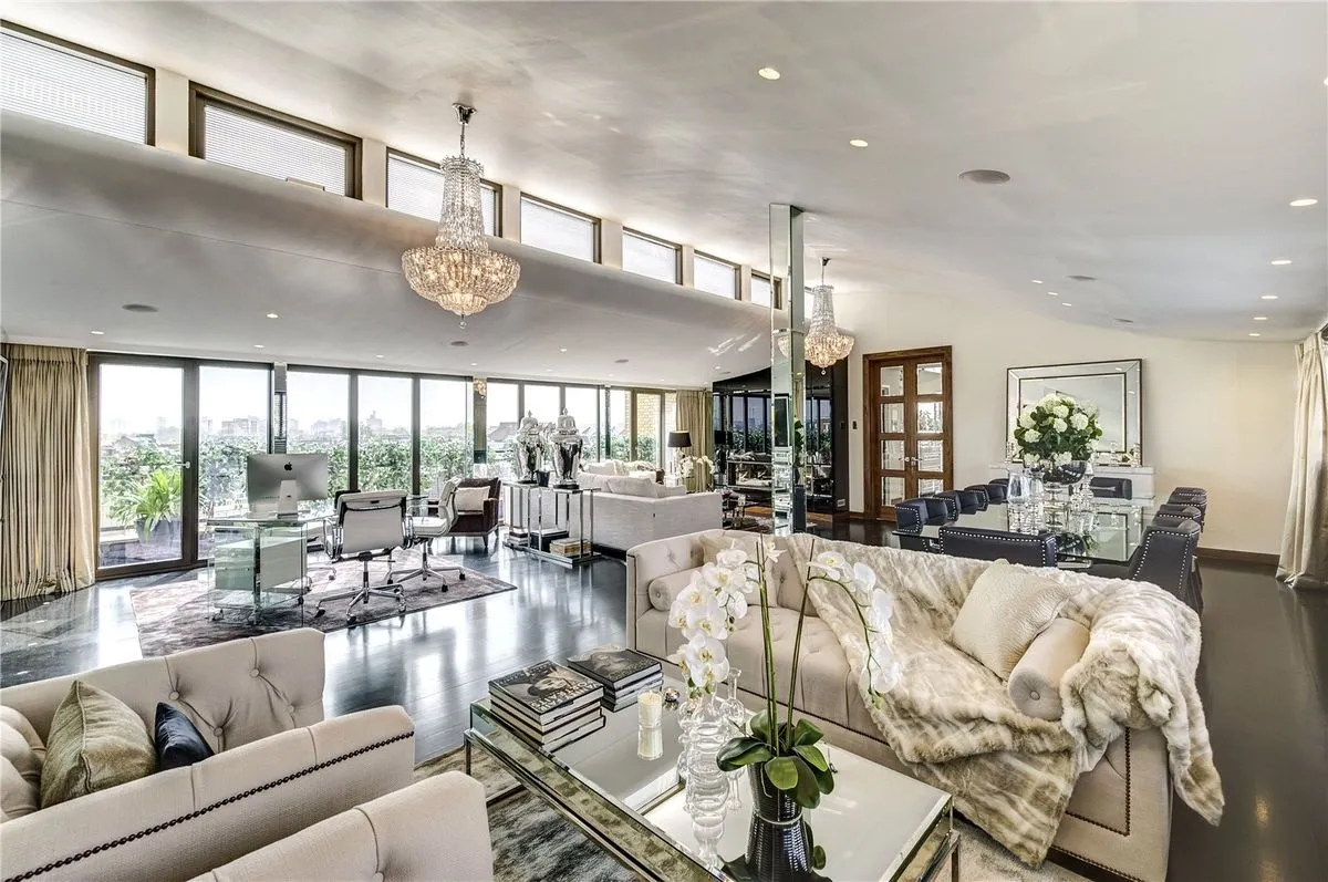 3 bed property to rent, Harrington Road, South Kensington, SW7