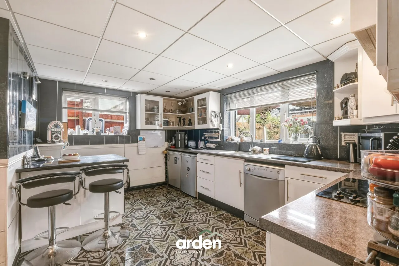 Lime Tree Grove, Birmingham, B31, photo 2