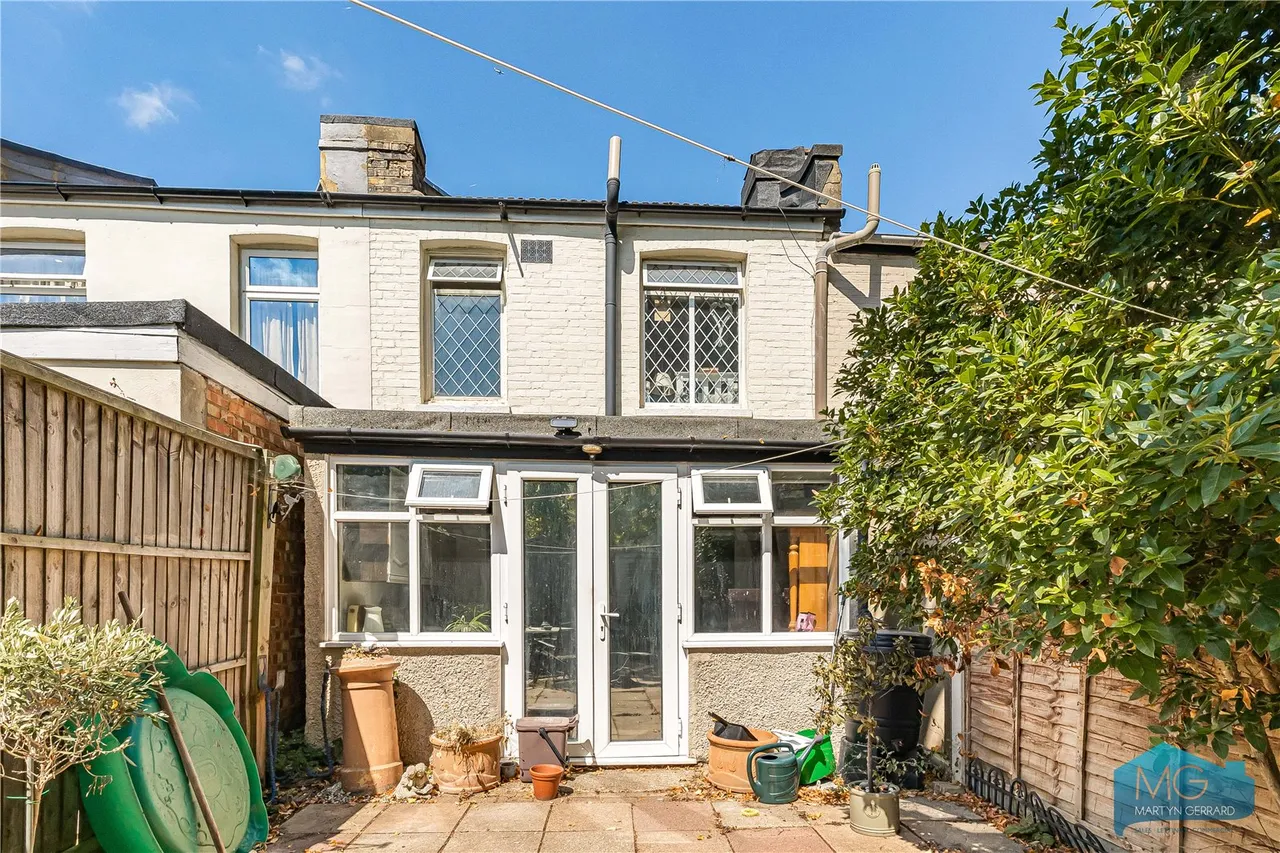 Brackenbury Road, London, N2, photo 15