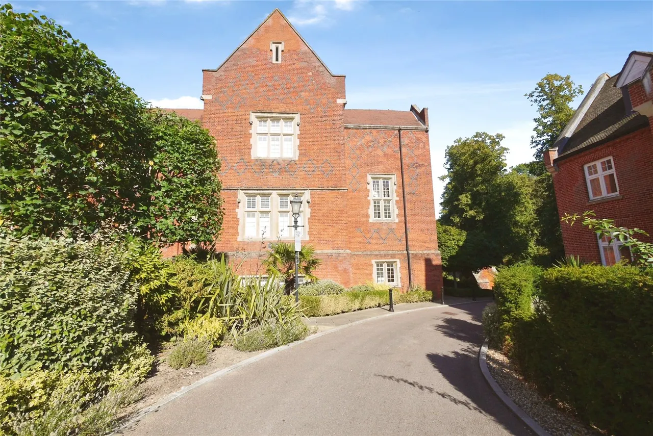 Kendall Court, The Galleries, Warley, Brentwood, CM14, photo 13