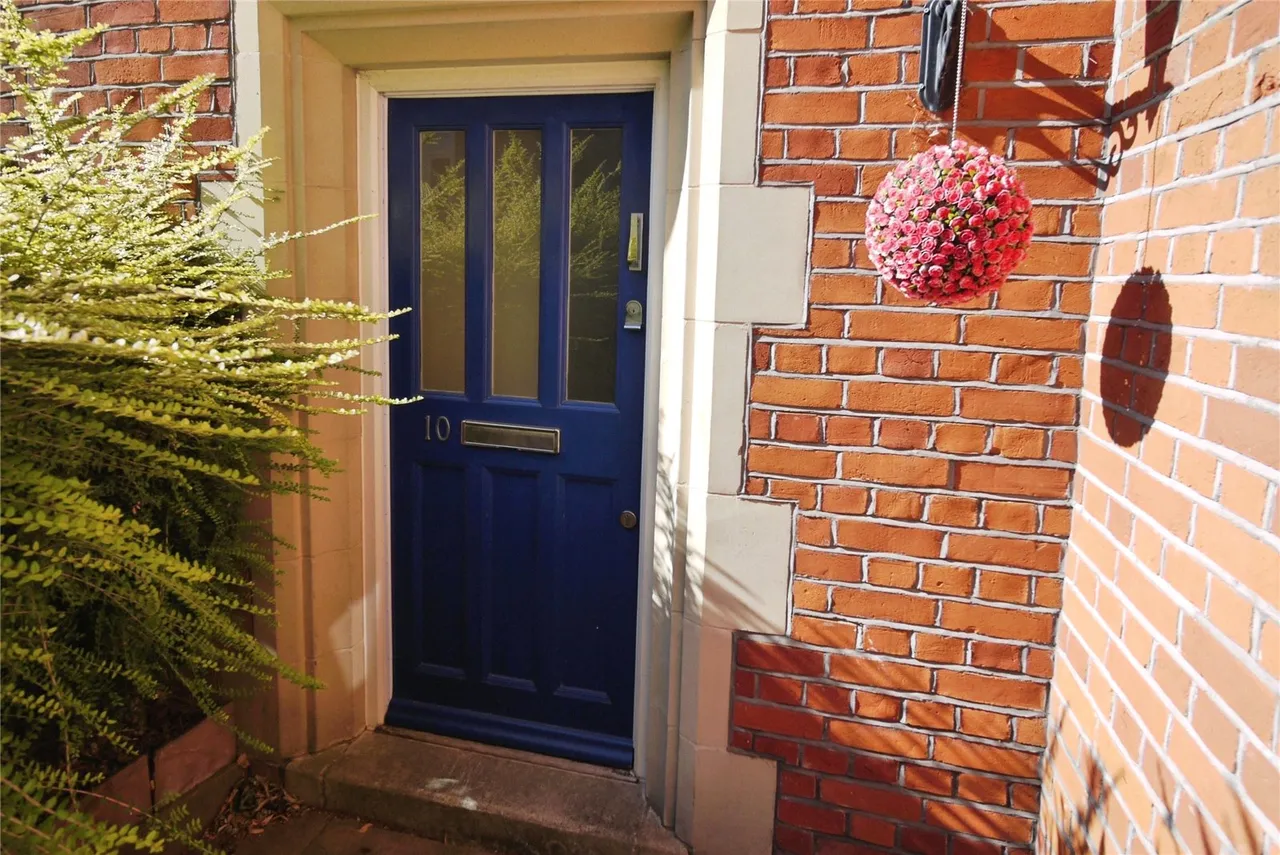 Kendall Court, The Galleries, Warley, Brentwood, CM14, photo 5