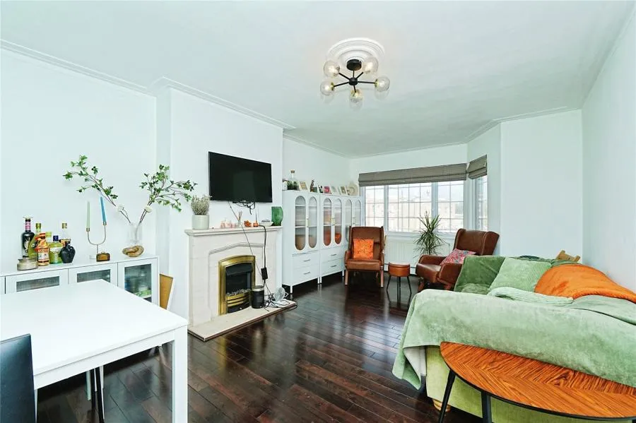 flat to rent, Beulah Hill, London, SE19