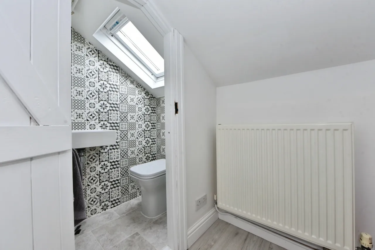 Upper Hibbert Lane, Marple, Stockport, SK6, photo 13