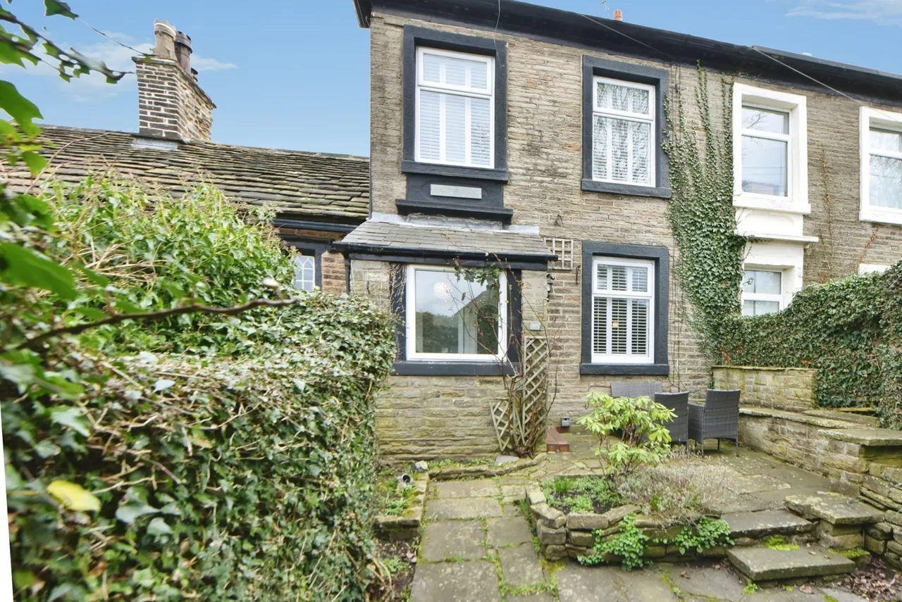 4 bed house for sale — Upper Hibbert Lane, Marple, Stockport, SK6