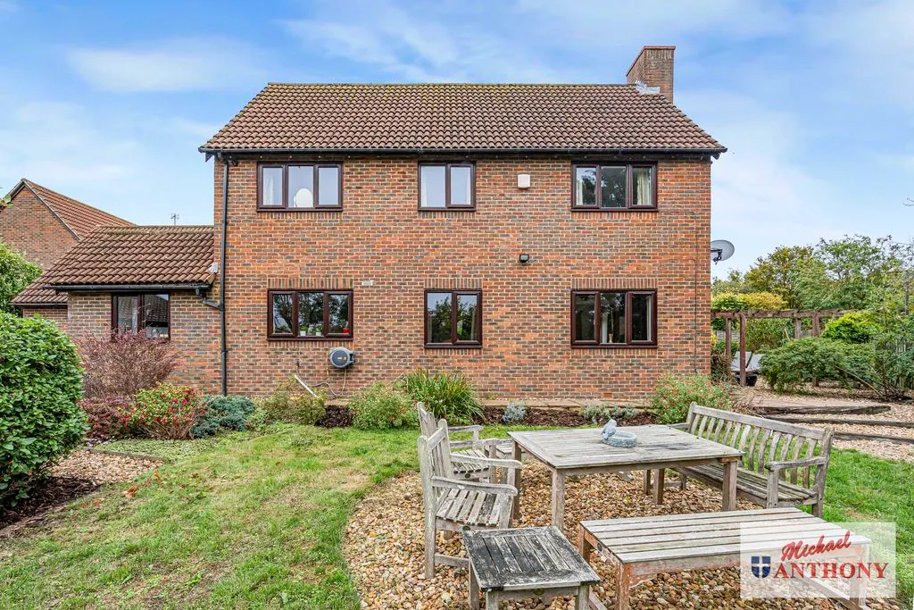 Fountaine Close, Great Linford, MK14, photo 15