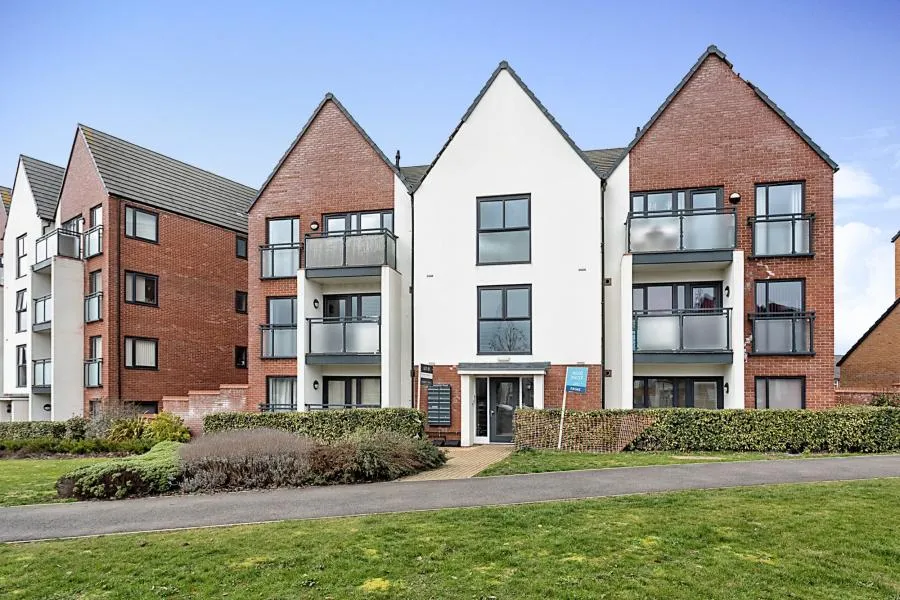 2 bed flat to rent, Vespasian Road, Fairfields, MK11