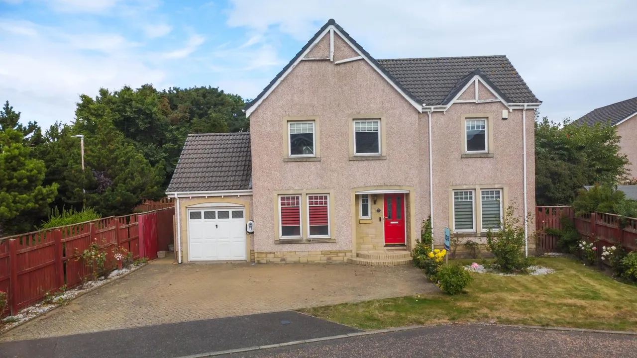 3 bed house for sale, Lochside Crescent, Montrose, DD10