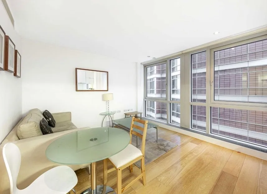 Fairmont Avenue, Canary Wharf, E14, photo 2