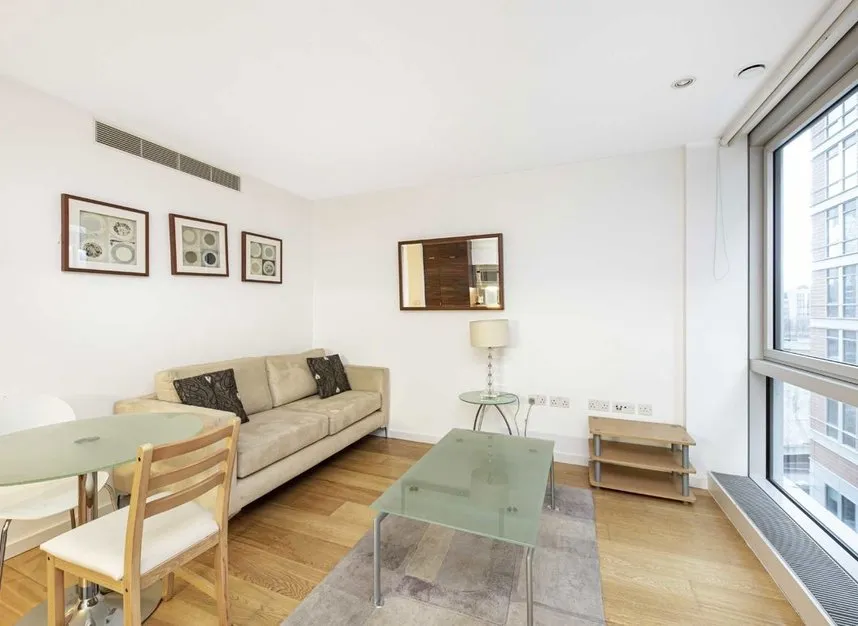 Fairmont Avenue, Canary Wharf, E14, photo 3